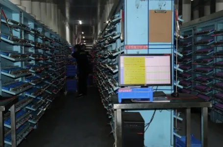 How many recharge cycles do 18650/21700 last?